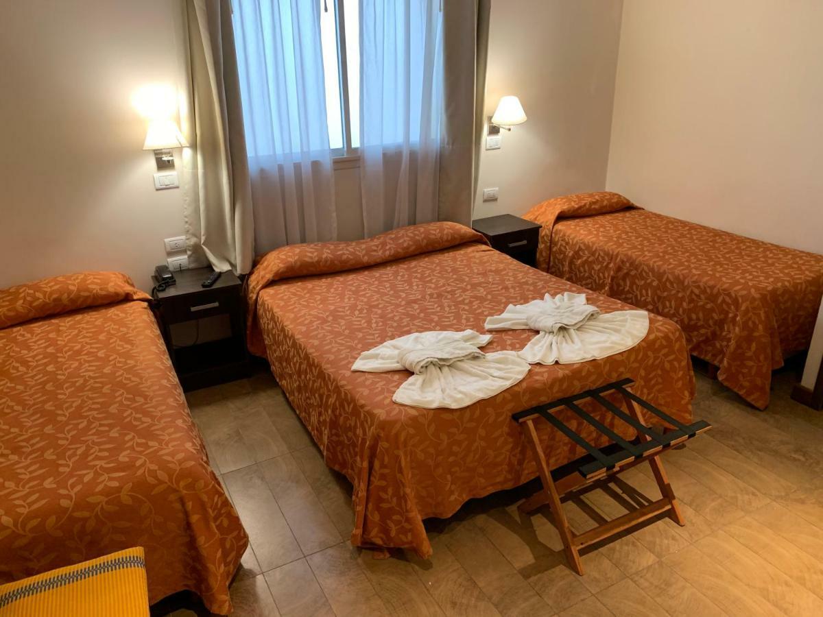 Hotel Select 마르델플라타 외부 사진